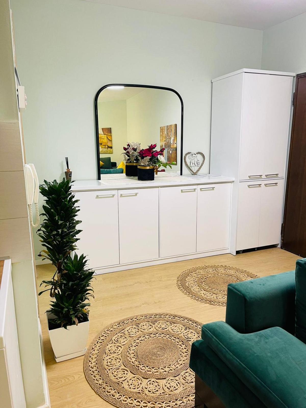 New Apartment In Center Of טיראנה מראה חיצוני תמונה